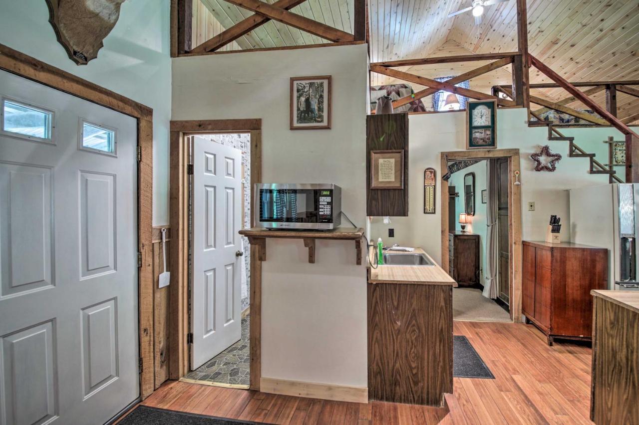 Waters Edge Retreat With Deck On Patoka Lake! Taswell Exterior foto